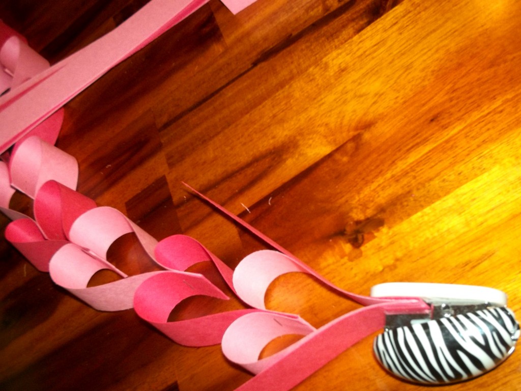 Easy DIY Heart Garland 2