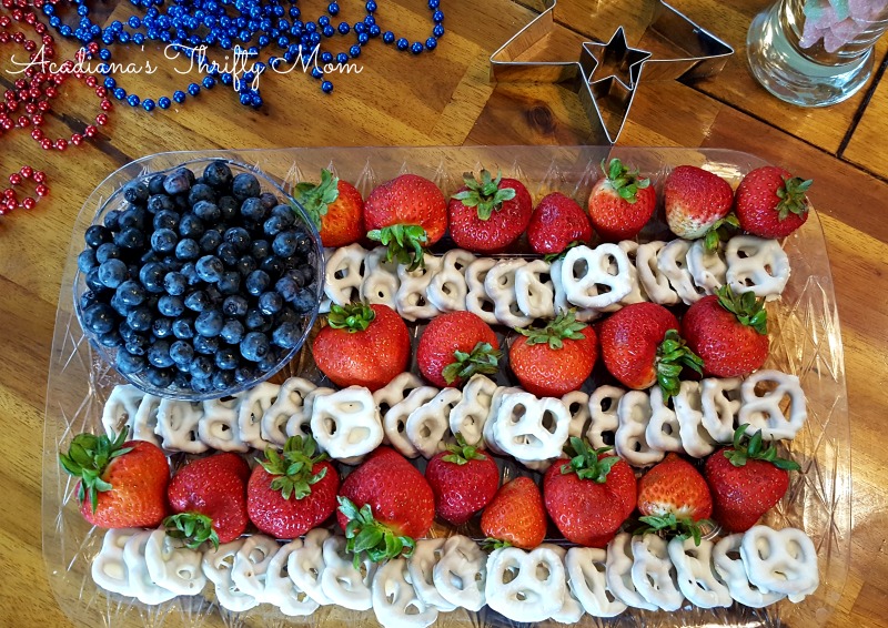 Get Your Table Ready For Fourth Of July For Under $30 and 30 Minutes