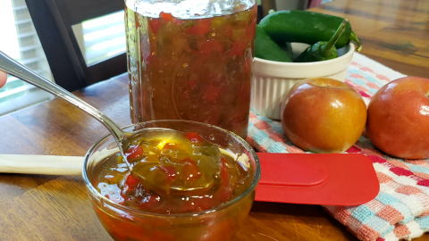 Easy Instant Pot Apple Pepper Jelly