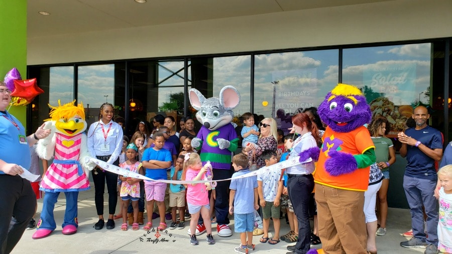 Even Your Big Kids Will Have Fun and Love The Fresh Food At Chuck E. Cheese