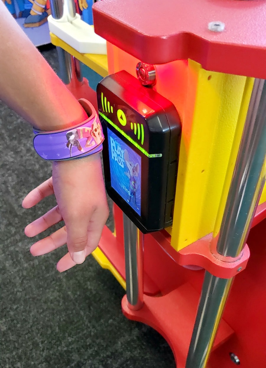Even Your Big Kids Will Have Fun and Love The Fresh Food At Chuck E. Cheese