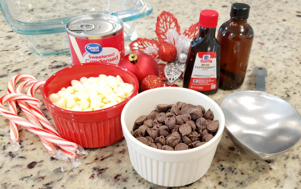 Easy Peppermint Fudge