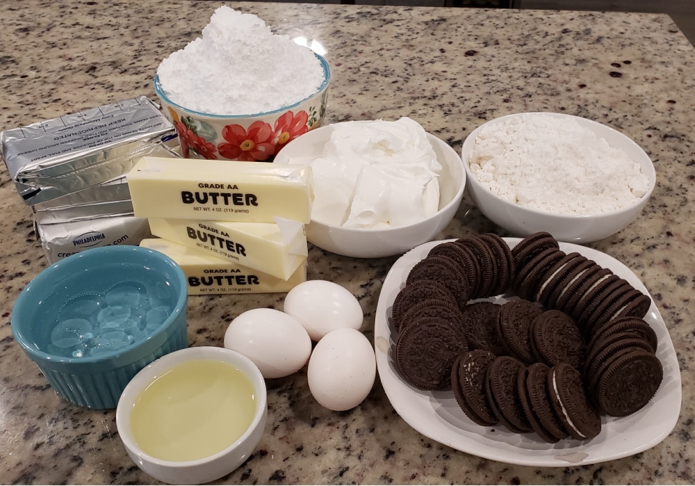 Cheesecake stuffed Oreo Cake